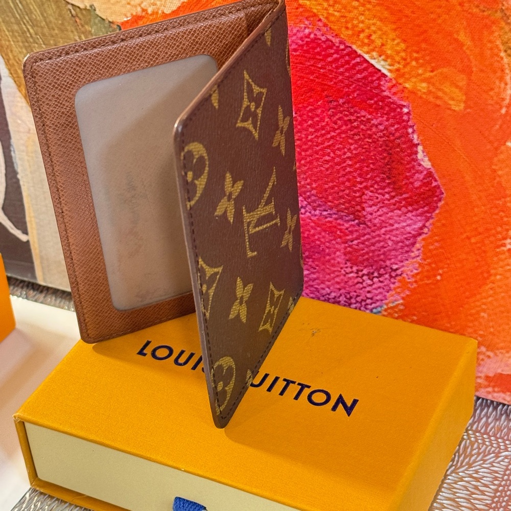 Louis Vuitton Monogram Brown id wallet
